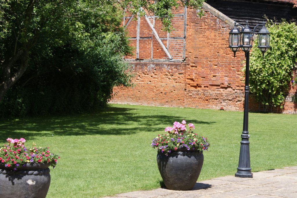 Barn wall garden